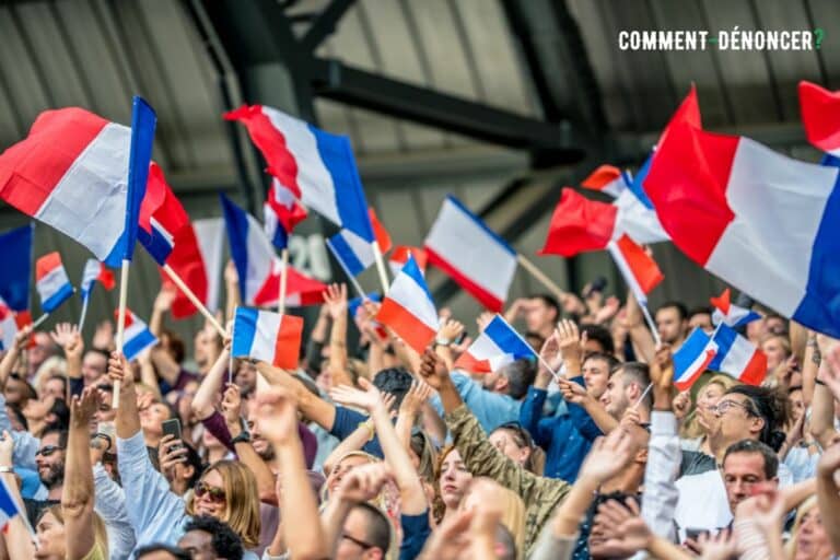 groupe de citoyens engagés portant des drapeaux français